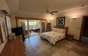 White Sand Beach Front Retreat - Haleiwa, Hawaii