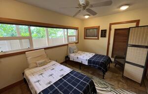 White Sand Beach Front Retreat - Haleiwa, Hawaii