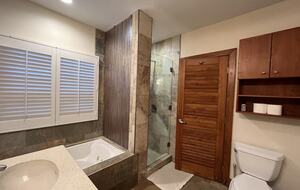 White Sand Beach Front Retreat - Haleiwa, Hawaii