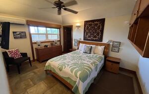 White Sand Beach Front Retreat - Haleiwa, Hawaii