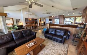 White Sand Beach Front Retreat - Haleiwa, Hawaii