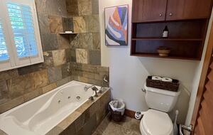 White Sand Beach Front Retreat - Haleiwa, Hawaii