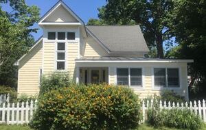 Waterfront Old Bay Cottage in Deltaville - Deltaville, Virginia