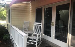 Waterfront Old Bay Cottage in Deltaville - Deltaville, Virginia