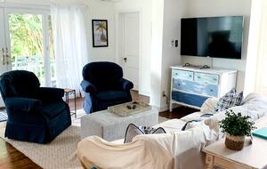 Waterfront Old Bay Cottage in Deltaville - Deltaville, Virginia