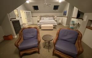 Waterfront Old Bay Cottage in Deltaville - Deltaville, Virginia