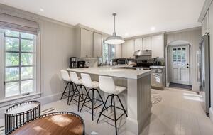 Exquisite Bedford Luxe Retreat - Bedford, New York