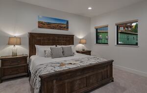 Uptown House - Moving Mountains - Steamboat Springs, Colorado