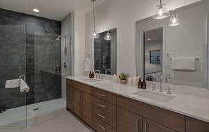 Uptown House - Moving Mountains - Steamboat Springs, Colorado