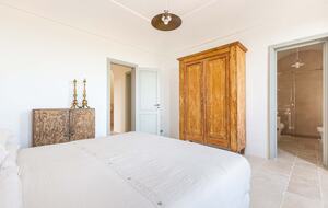 Stella del monte - Cisternino, Italy