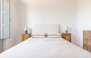 Stella del monte - Cisternino, Italy