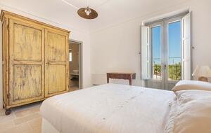 Stella del monte - Cisternino, Italy