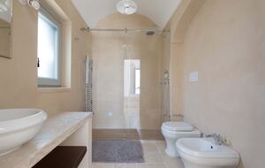 Stella del monte - Cisternino, Italy