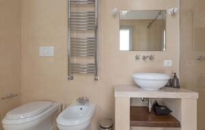 Stella del monte - Cisternino, Italy