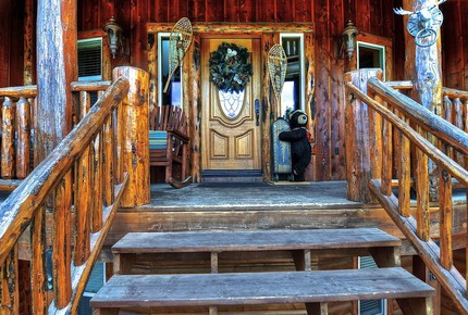 Mighty Bear Manor