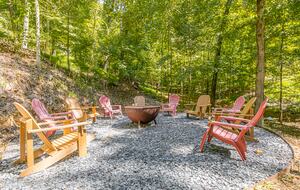 Water's Edge Lake House - Gainesville, Georgia
