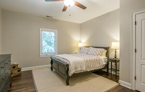 Water's Edge Lake House - Gainesville, Georgia