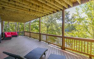 Water's Edge Lake House - Gainesville, Georgia