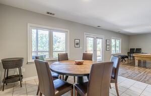 Water's Edge Lake House - Gainesville, Georgia