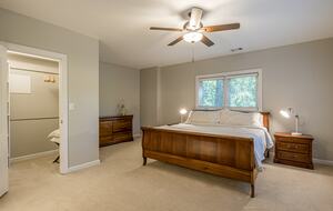 Water's Edge Lake House - Gainesville, Georgia