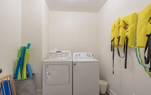 Water's Edge Lake House - Gainesville, Georgia