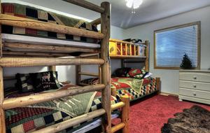 Mighty Bear Manor - Big Bear Lake, California