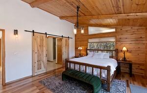 Sky Pine Retreat - Big Bear Lake, California