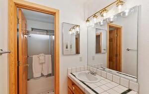 Sky Pine Retreat - Big Bear Lake, California