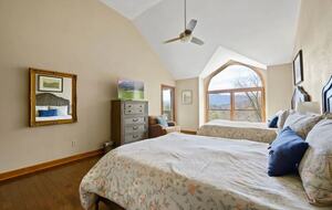 Crestview Estate | 5 acre luxury estate in Smoky Mountains - Pigeon Forge, Tennessee