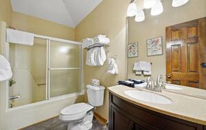 Crestview Estate | 5 acre luxury estate in Smoky Mountains - Pigeon Forge, Tennessee