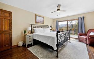 Crestview Estate | 5 acre luxury estate in Smoky Mountains - Pigeon Forge, Tennessee