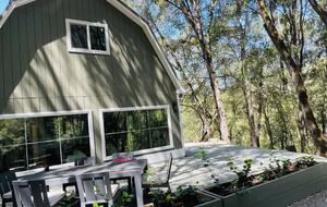 The Cohen Cottage - Plymouth, California