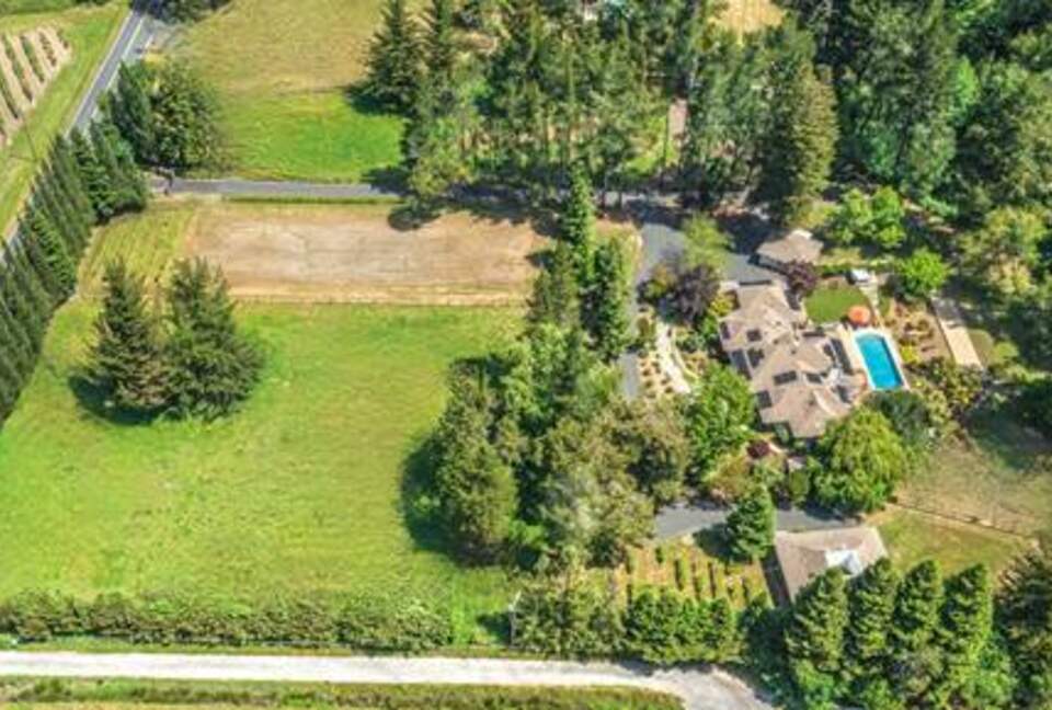 Sonoma Wine Country Estate - as seen on Emmy Award winning show Staycation! - Sebastopol, California