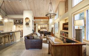 Wine Country Luxury in the Redwoods w/ Hot Tub and Fire Pit - Cazadero, California
