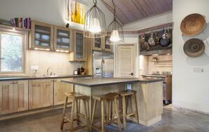 Wine Country Luxury in the Redwoods w/ Hot Tub and Fire Pit - Cazadero, California