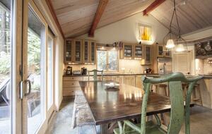 Wine Country Luxury in the Redwoods w/ Hot Tub and Fire Pit - Cazadero, California