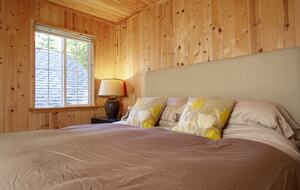 Wine Country Luxury in the Redwoods w/ Hot Tub and Fire Pit - Cazadero, California