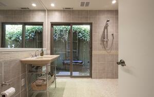 Wine Country Luxury in the Redwoods w/ Hot Tub and Fire Pit - Cazadero, California