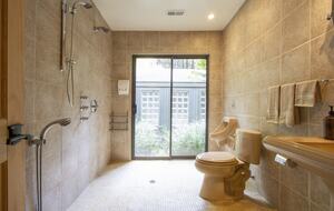 Wine Country Luxury in the Redwoods w/ Hot Tub and Fire Pit - Cazadero, California