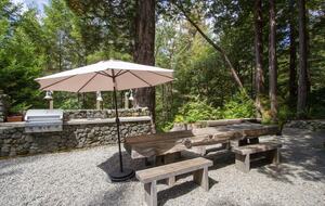 Wine Country Luxury in the Redwoods w/ Hot Tub and Fire Pit - Cazadero, California