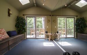 Wine Country Luxury in the Redwoods w/ Hot Tub and Fire Pit - Cazadero, California