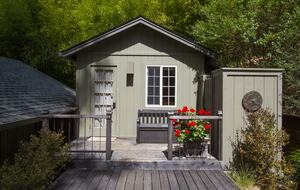 Wine Country Luxury in the Redwoods w/ Hot Tub and Fire Pit - Cazadero, California
