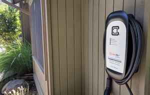 Wine Country Luxury in the Redwoods w/ Hot Tub and Fire Pit - Cazadero, California