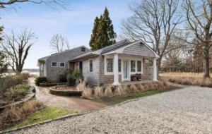 East Hampton Waterfront Cottage - East Hampton, New York