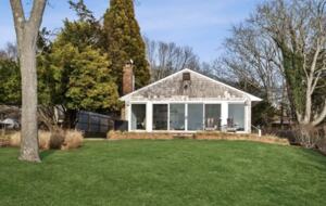 East Hampton Waterfront Cottage - East Hampton, New York