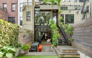 Cheery Harlem Brownstone - New York City, New York