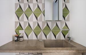 Cheery Harlem Brownstone - New York City, New York