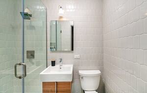 Cheery Harlem Brownstone - New York City, New York