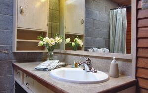 Midcentury Modern Dream Over Port Townsend - Port Townsend, Washington