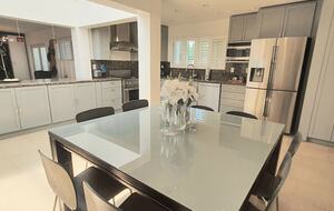 Fedo’s Hideaway - Miami, Florida